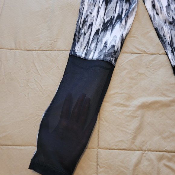 C&C California HIGH-WASIT MESH PANEL / MOTO LEGGING - Picture 6 of 10